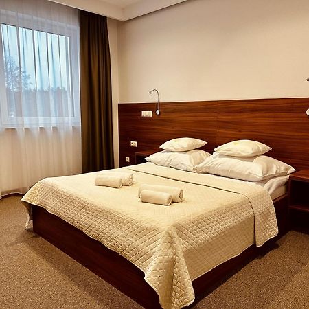 Hotel Rubin Stara Blotnica Экстерьер фото