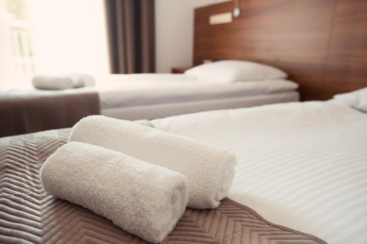 Hotel Rubin Stara Blotnica Экстерьер фото