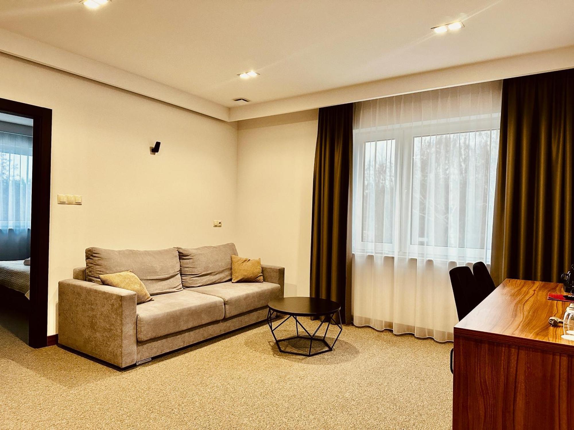 Hotel Rubin Stara Blotnica Экстерьер фото